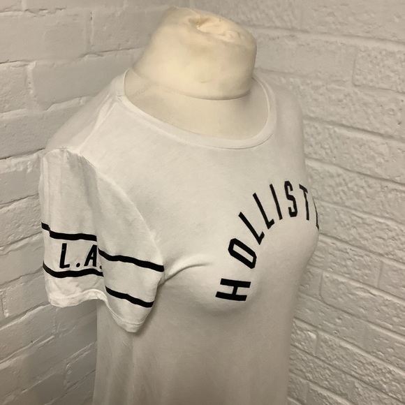 Hollister Oversize T Shirt - Size S - White - Cotton - P2P 16” - Picture 2 of 8